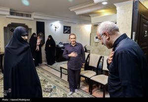 حضور قالیباف در منزل سرداران شهید رشید، سلامی و محققی +عکس