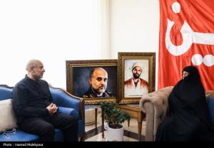 حضور قالیباف در منزل سرداران شهید رشید، سلامی و محققی +عکس