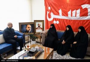 حضور قالیباف در منزل سرداران شهید رشید، سلامی و محققی +عکس