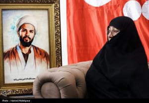 حضور قالیباف در منزل سرداران شهید رشید، سلامی و محققی +عکس