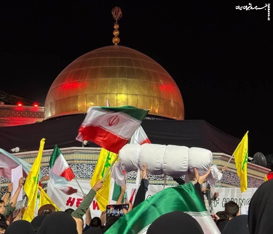 گزارش تصویری | تجمع دانشجویی در محکومیت جنایات رژیم صهیونیستی در نوار غزه در صحن قدس حرم مطهر امام رضا(ع)