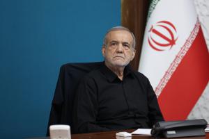 دیدار پزشکیان با اعضای کمیسیون امنیت ملی و سیاست خارجی +عکس