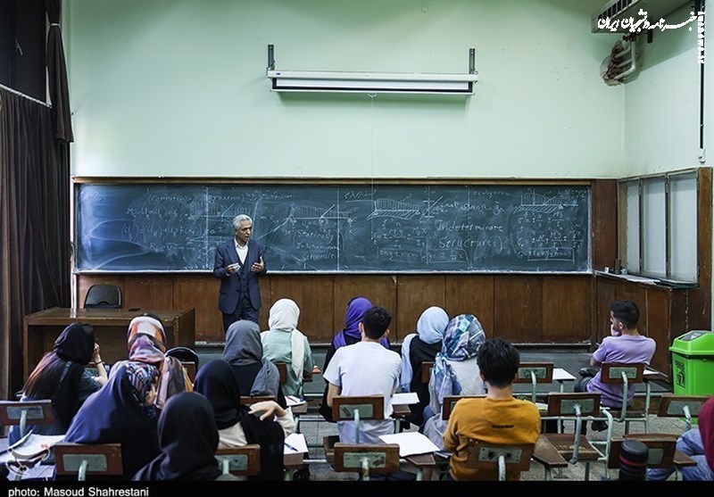 یک بام و دو هوای وزارت‌علوم