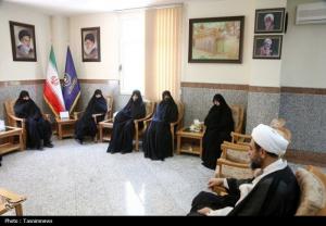 دیدار همسر شهید سلامی با مدیر حوزه‌های علمیه خواهران +عکس