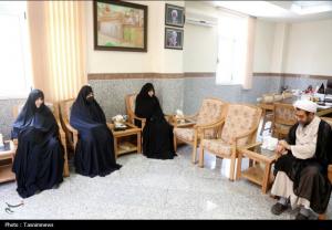 دیدار همسر شهید سلامی با مدیر حوزه‌های علمیه خواهران +عکس