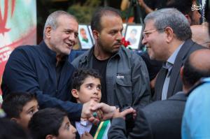 حضور پزشکیان در آیین گرامیداشت شهدای خردسال جنگ ۱۲ روزه در شیرخوارگاه آمنه +عکس