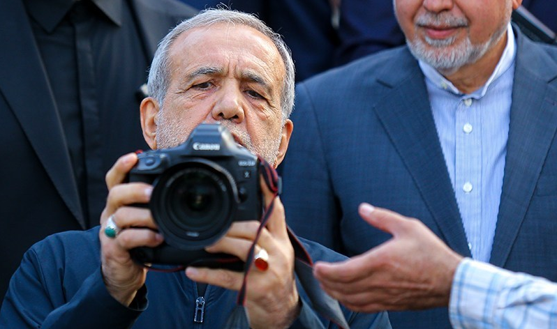 رئیس جمهورِ بیگانه با پروتکل