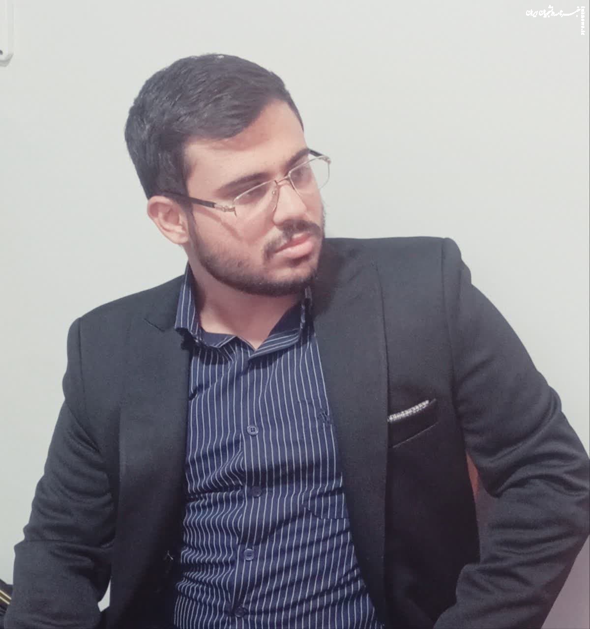 مقام معظم رهبری هویت ملی ایران را از استحاله نجات داد