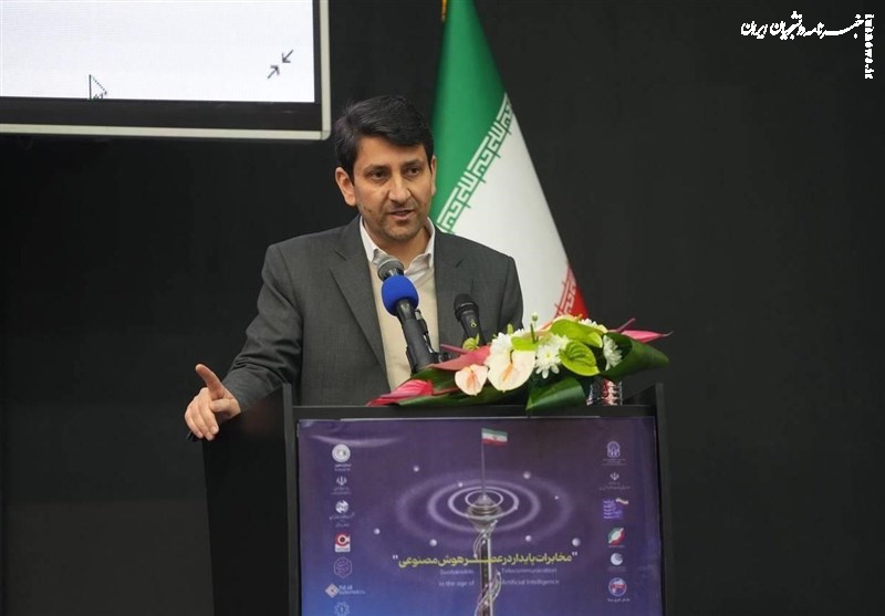 تأکید وزیر ارتباطات بر توجه به اقتصاد دیجیتال و انرژی خورشیدی