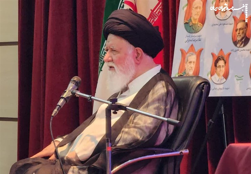 دانشگاه‌ها خط مقدم مقابله با جنگ ترکیبی دشمن هستند