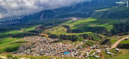 روستایی شگفت‌انگیز که تابستان‌ها هم یخ می‌زند