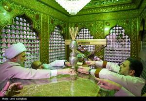 آیین غبارروبی حرم مطهر حضرت شاهچراغ (ع) +عکس