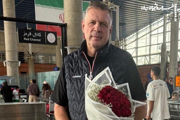 مربی روسی تیم ملی روئینگ وارد ایران شد
