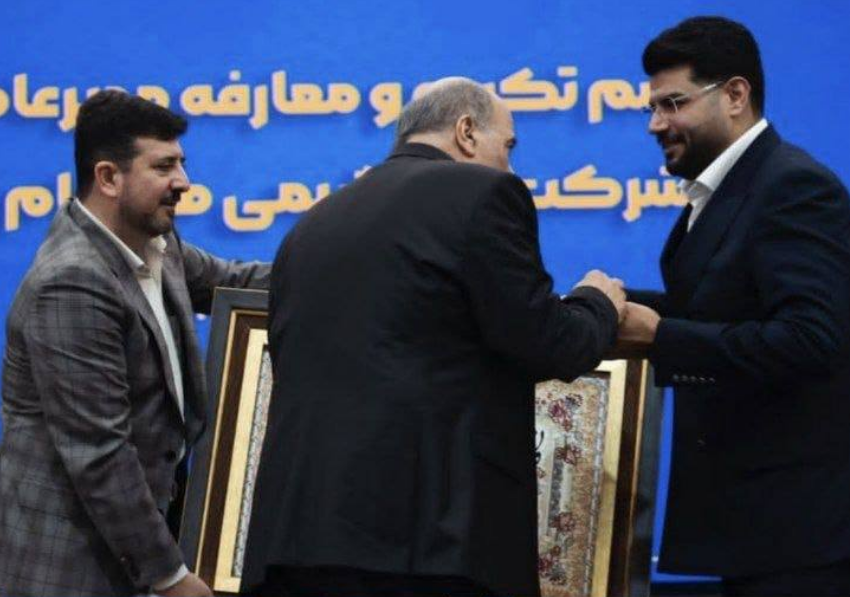 نمایش‌های آقای پرحاشیه در پتروشیمی هنگام/ از مراسم تودیع عجیب تا تقدیر مشکوک و بازدیدهای بدون سمت رسمی