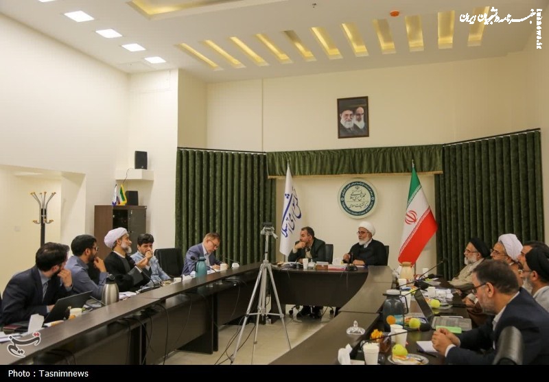 تصویب قانون «عقد سرپرستی» یک راهکار منطقی برای مقابله با سقط جنین