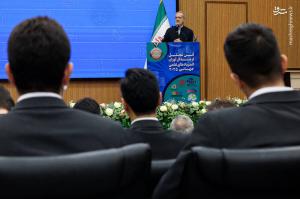 تجلیل از مدال‌آوران المپیادهای علمی جهان با حضور پزشکیان
