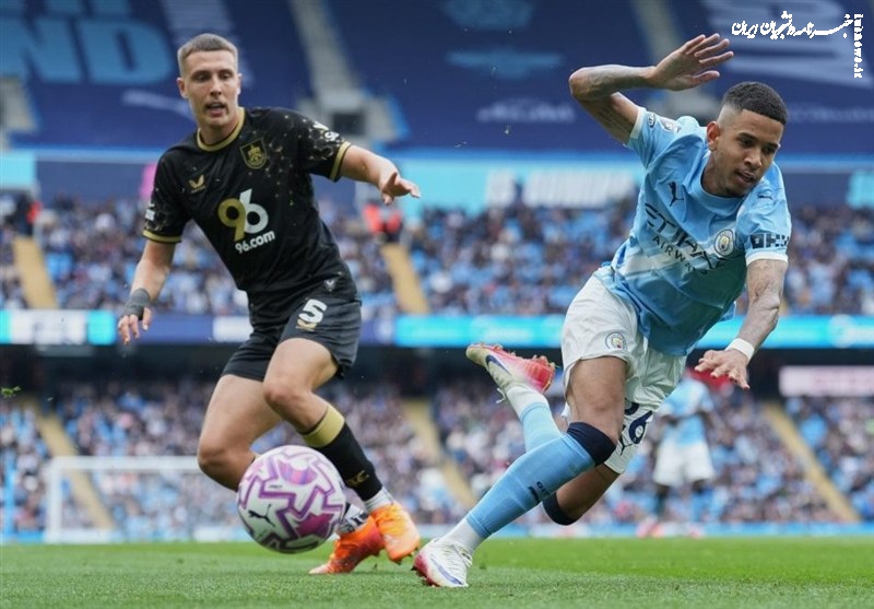 جشنواره گل سیتی با بریس هالند و ۲ گل به خودی مدافع برنلی