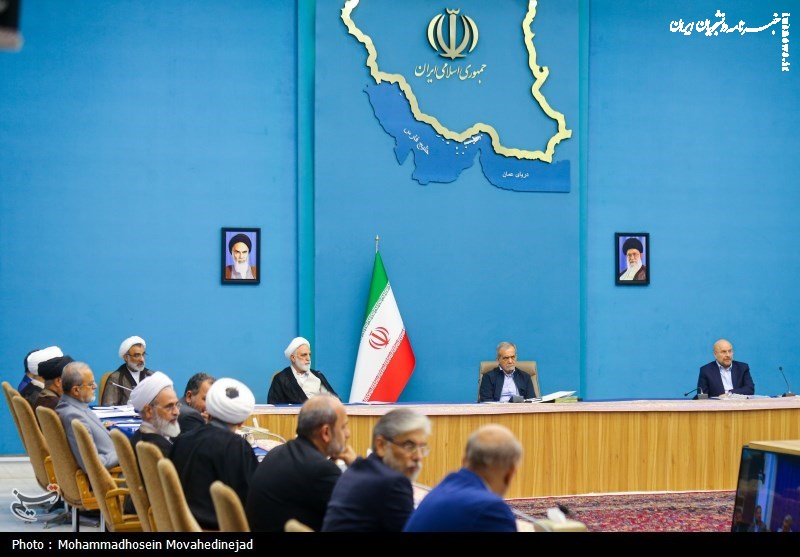 تاکید‌ اعضای شورایعالی انقلاب فرهنگی بر نقش آفرینی دانشگاهها در حوزه دفاعی