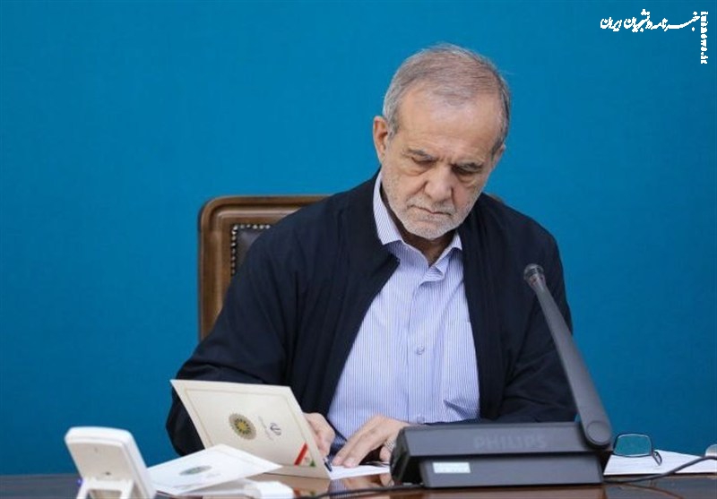 پزشکیان: سینماگران جوان چشم‌انداز فرهنگی ایران را ترسیم می‌کنند