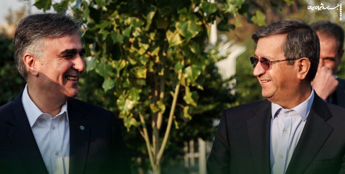 تلاش روزنامه‌های زنجیره‌ای برای تغییر رئیس بانک مرکزی