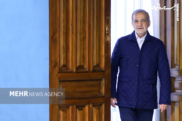 سفر سرزده رئیس‌جمهور به قدس و بازدید از مدرسه روشنگر