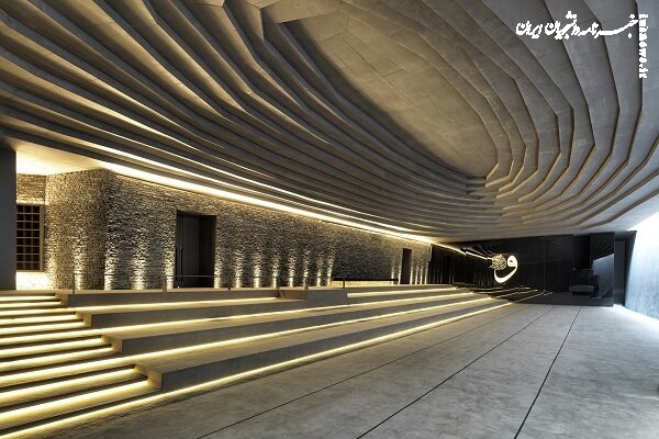 انسان باید در مسجد،نه معماری بلکه وجود را درک کند؛سادگی به جای نگارگری