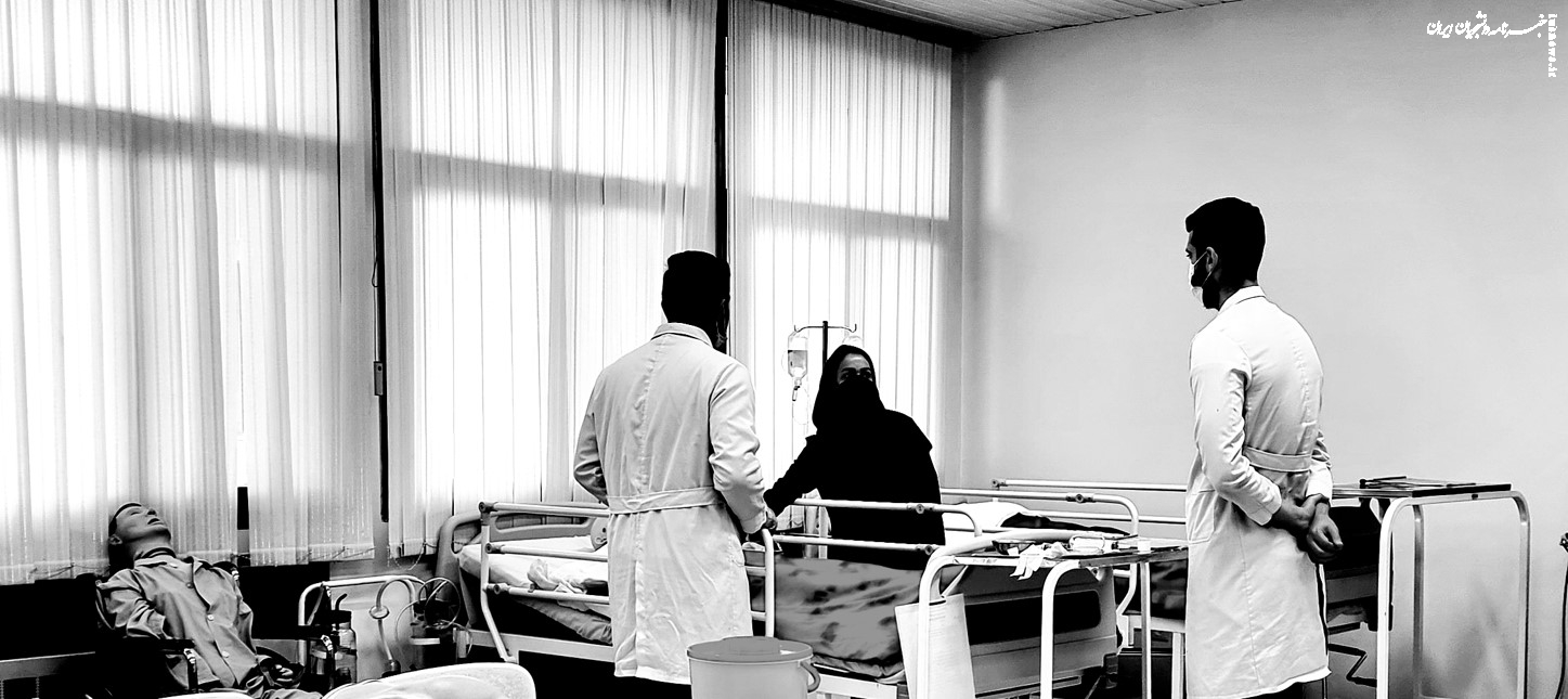 نجاتیان: نتوانسته ایم «منشور اخلاق پرستاری» را اجرایی کنیم