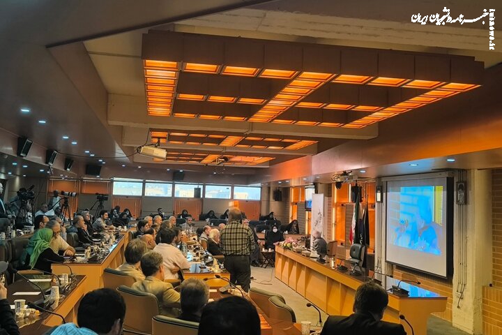 نکوداشتی برای محمود فرشچیان