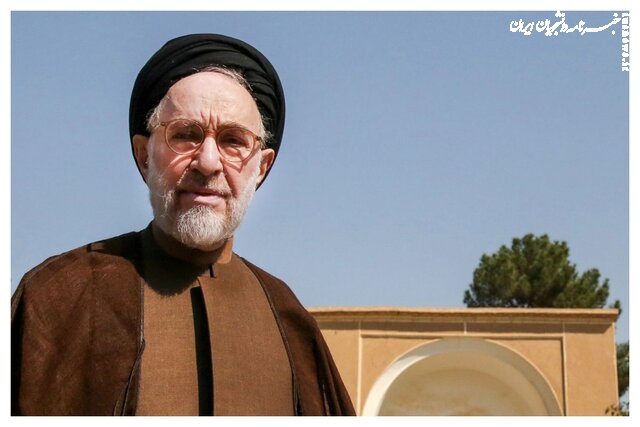 خاتمی: «ای ایران» گفتن کافی نیست، باید نسبت به ایران اهتمام عملی داشت