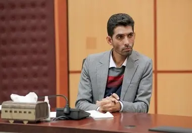 مشاور سابق صندوق بازنشستگی خطاب به احمدنیا: در صورت کذب بودن ادعا، استعفا دهید