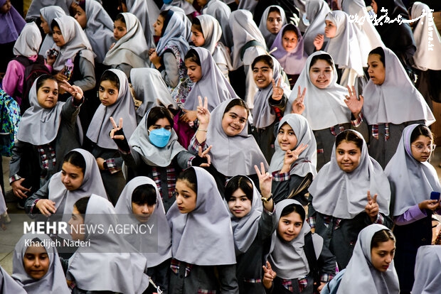 نشست کارگروه‌دختران نوجوان و جوان