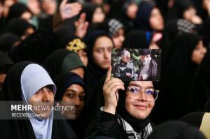 دیدار دانش‌آموزان و دانشجویان با رهبر معظم انقلاب اسلامی