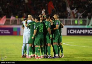 دیدار تیم‌های فوتبال تراکتور و الشرطه عراق +عکس