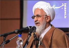 آیت الله جوادی آملی: هر سخن آسیب‌زا به نظام، نشانه بی‌خردی است