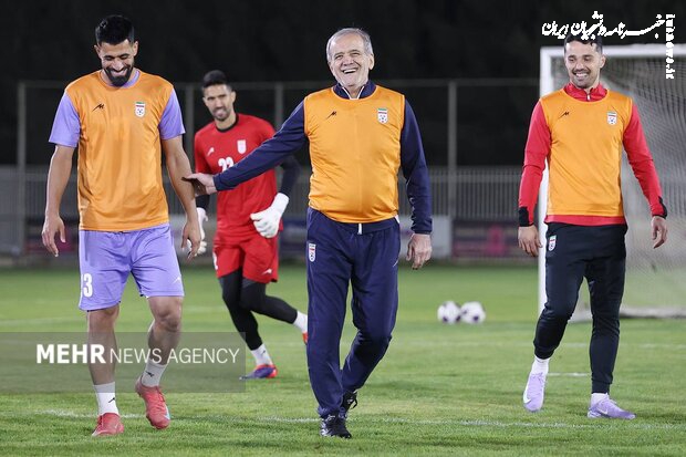 شب فوتبالی‌ها با رئیس جمهور چگونه گذشت؟