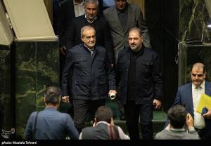 حضور پزشکیان در صحن علنی مجلس +عکس