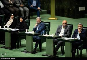 حضور پزشکیان در صحن علنی مجلس +عکس