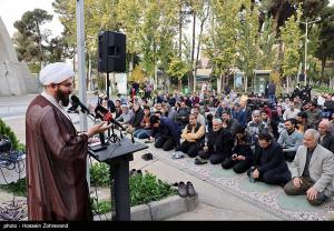 نماز طلب باران در دانشگاه علم و صنعت +عکس