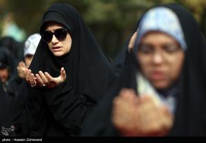 نماز طلب باران در دانشگاه علم و صنعت +عکس