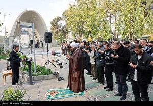 نماز طلب باران در دانشگاه علم و صنعت +عکس