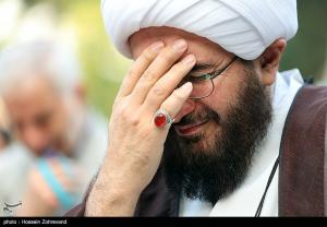 نماز طلب باران در دانشگاه علم و صنعت +عکس