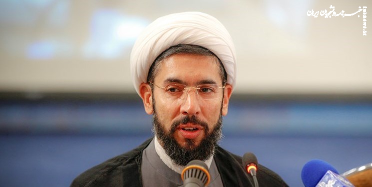 حجت الاسلام رستمی: ماموریت اول پیامبر اکرم، گشایش علمی و خارج کردن بشر از جهالت بوده است + فیلم