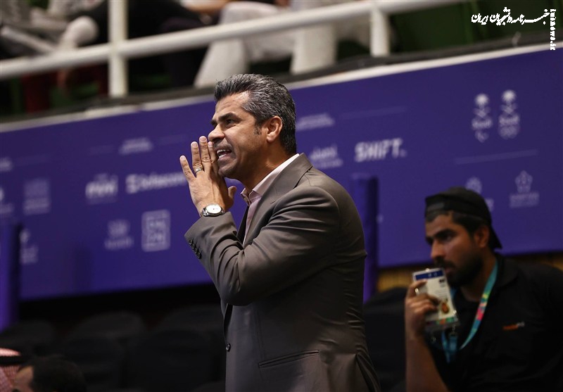 هادی ساعی: همچنان به جوانان میدان خواهیم داد