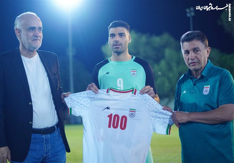 پیراهن شماره ۱۰۰ «تیم ملی» بر تن مهدی طارمی