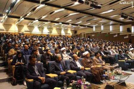 کنگره سراسری پیشگامان رهایی با حضور چشمگیر ۱۵۰۰ نفر آغاز شد