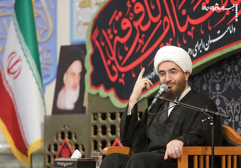 حمایت از دولت همراه با نقد منصفانه توصیه رهبر انقلاب است