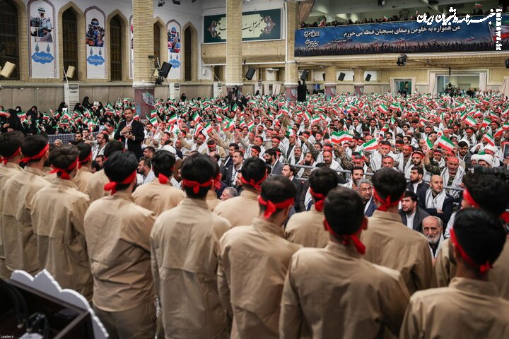 مراسم روز بسیج در حسینیه امام خمینی (ره) برگزار شد