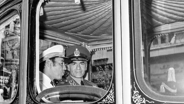 بی‌غیرتی شاه نسبت به دختران ایرانی