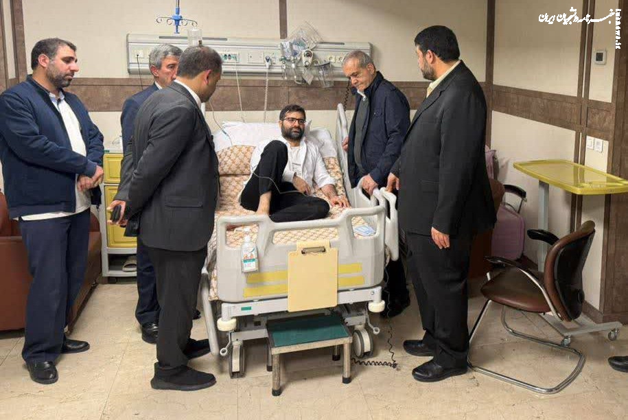 عیادت پزشکیان از سقاب اصفهانی