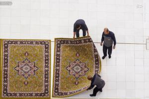 مفروش شدن صحن ‌مطهر علوی با فرش ایرانی +عکس